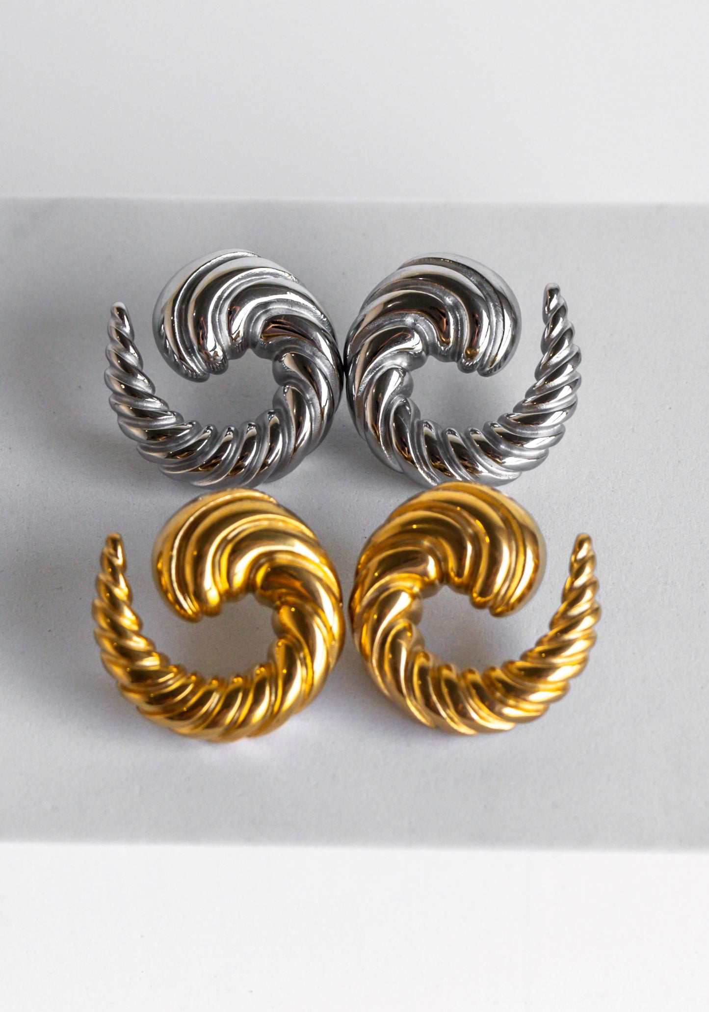 Gaze Earrings